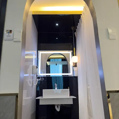 M&H Hotel Ho Chi Minh City Exterior photo