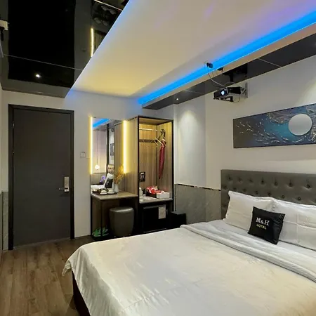 M&H Hotel Ho Chi Minh City Exterior photo