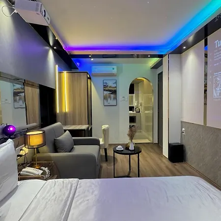 M&H Hotel Ho Chi Minh City Exterior photo
