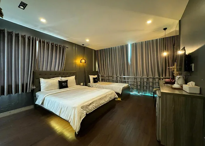 M&H Hotel