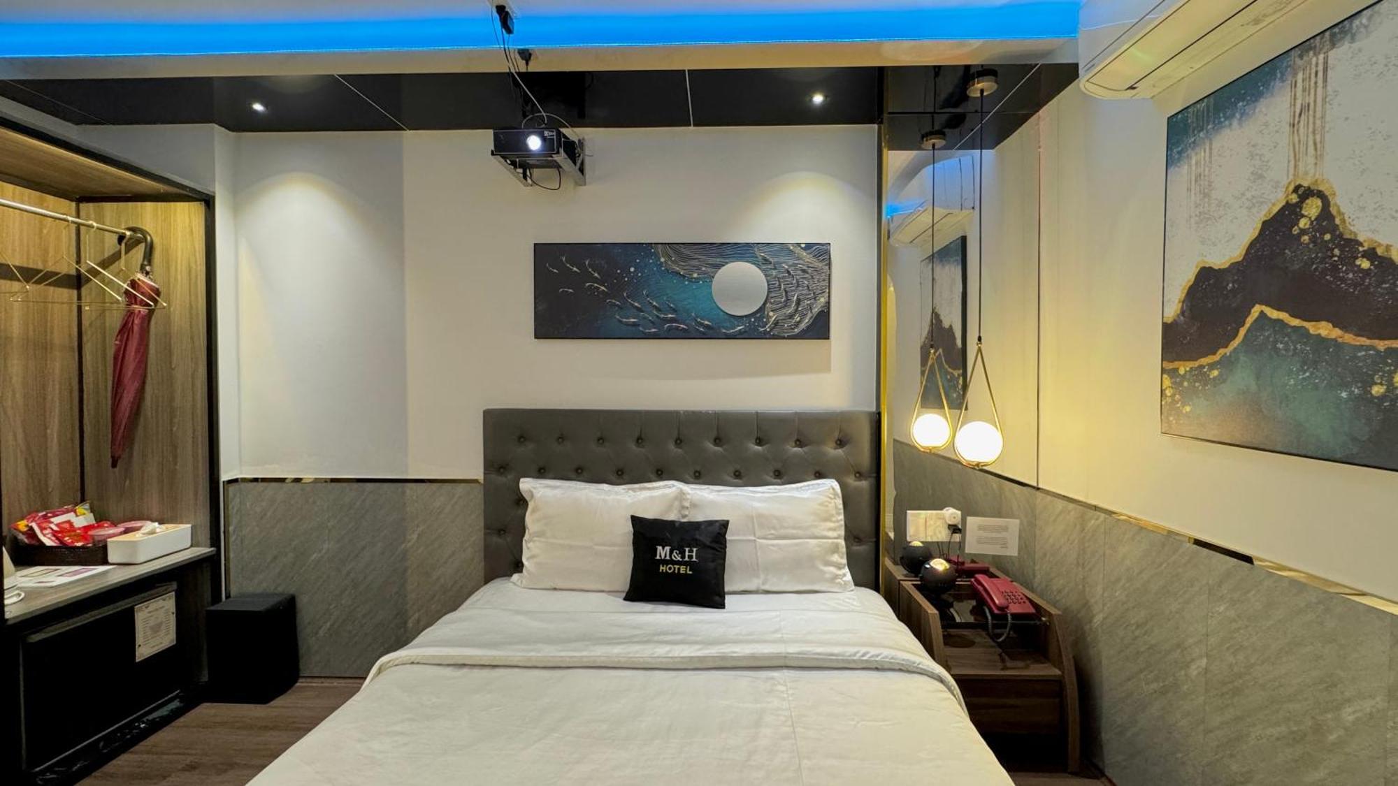 M&h Hotel